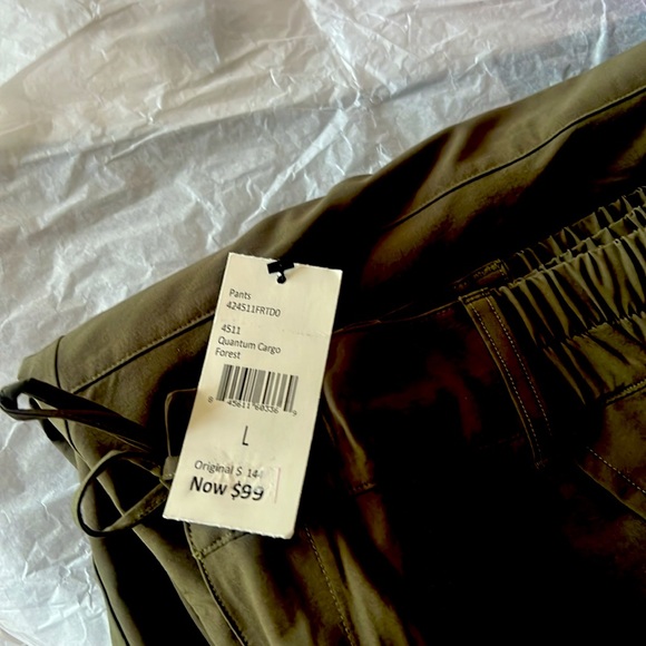 LAST CHANCE - NWT | CABI 4511 GREEN Quantum Cargo Pants - Picture 4 of 5